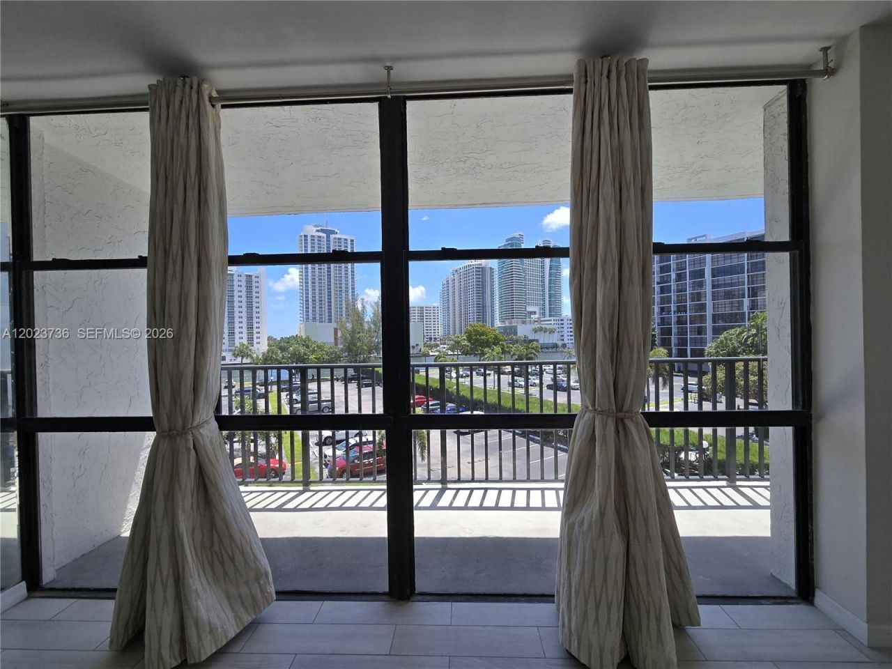 800 Parkview Dr , Unit 430, Hallandale Beach, FL 33009 Photo
