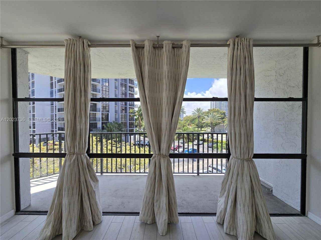 800 Parkview Dr , Unit 430, Hallandale Beach, FL 33009 Photo