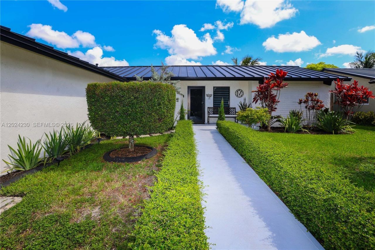 9330 NW 43rd St , Sunrise, FL 33351 Photo