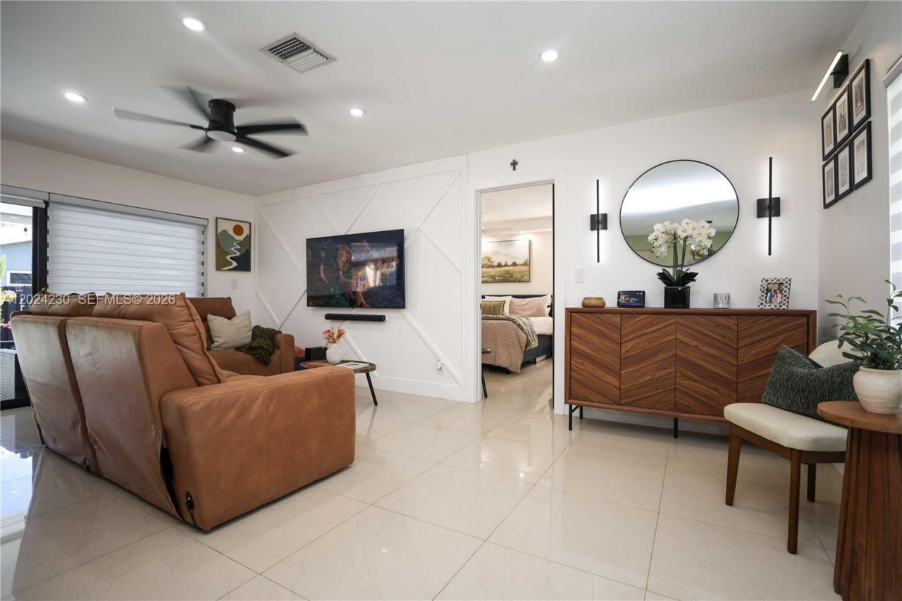 9330 NW 43rd St , Sunrise, FL 33351 Photo