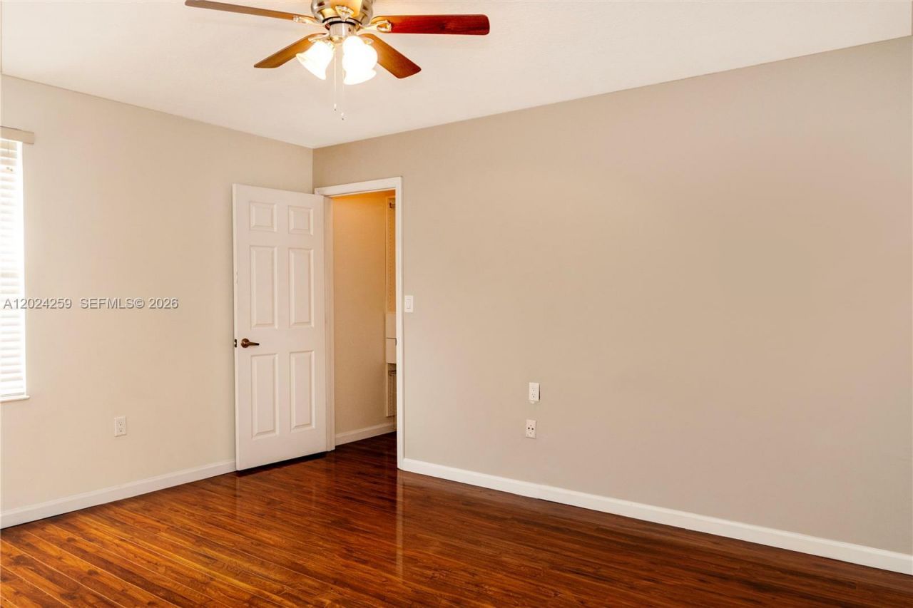 1898 NW 141st Ave , Pembroke Pines, FL 33028 Photo