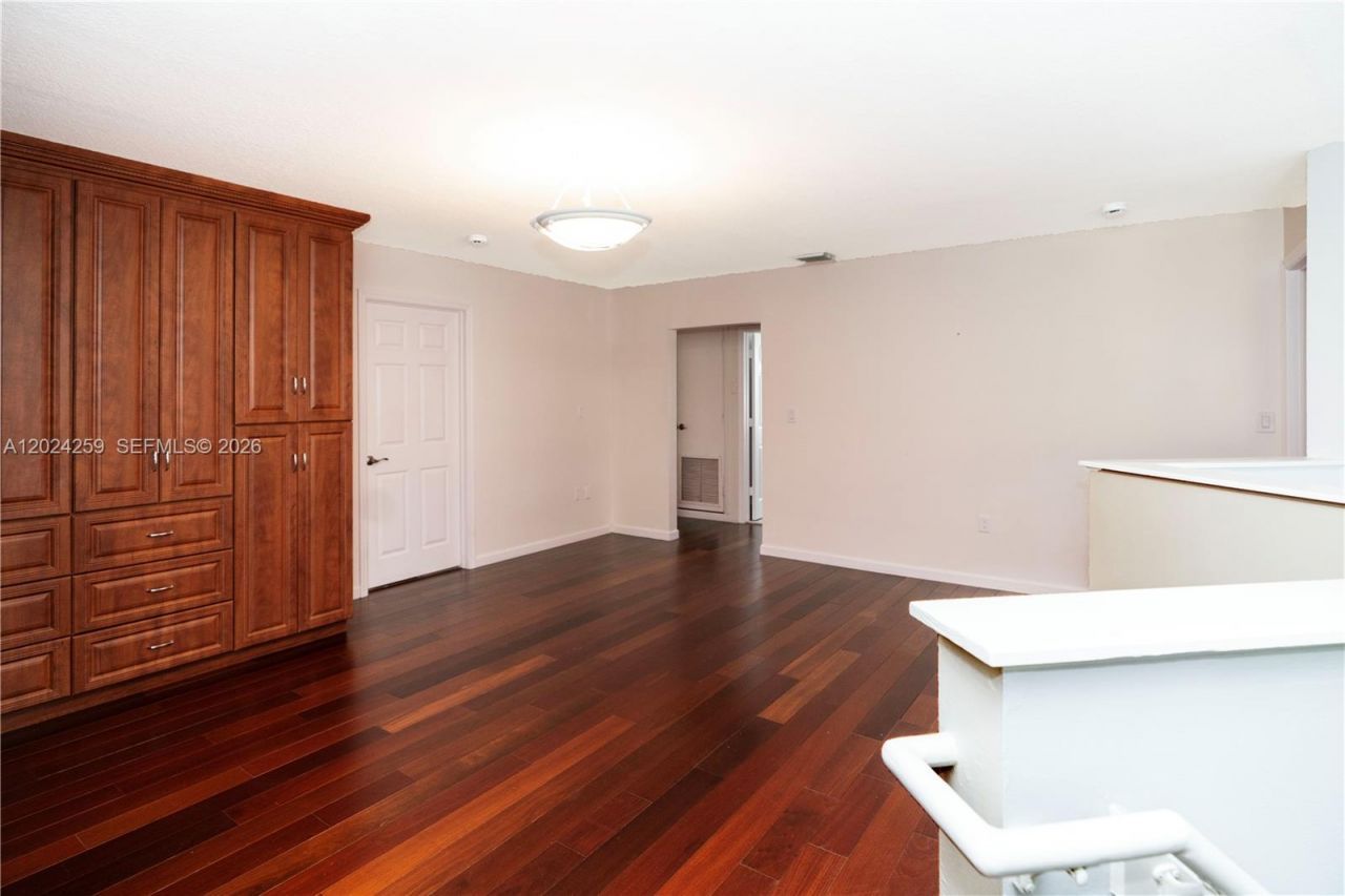 1898 NW 141st Ave , Pembroke Pines, FL 33028 Photo