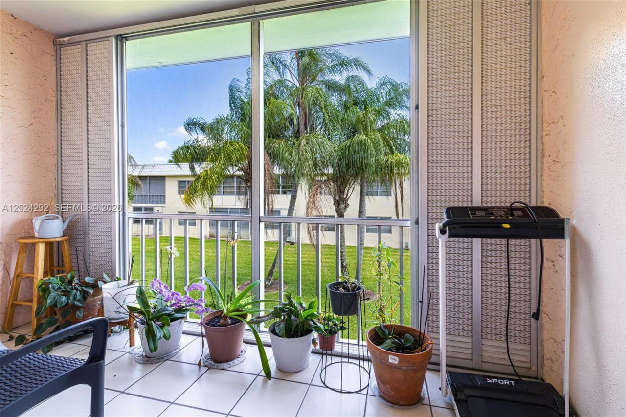 9780 N Marina Blvd, Unit 424, Boca Raton, FL 33428 Photo