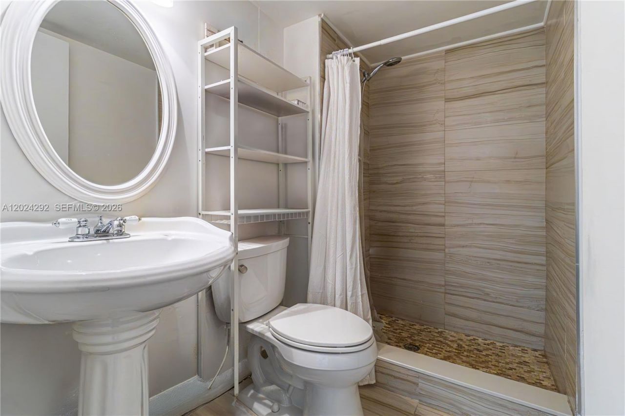 9780 N Marina Blvd, Unit 424, Boca Raton, FL 33428 Photo