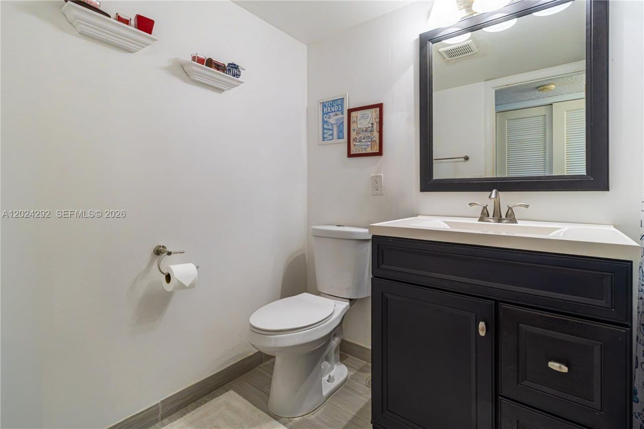9780 N Marina Blvd, Unit 424, Boca Raton, FL 33428 Photo