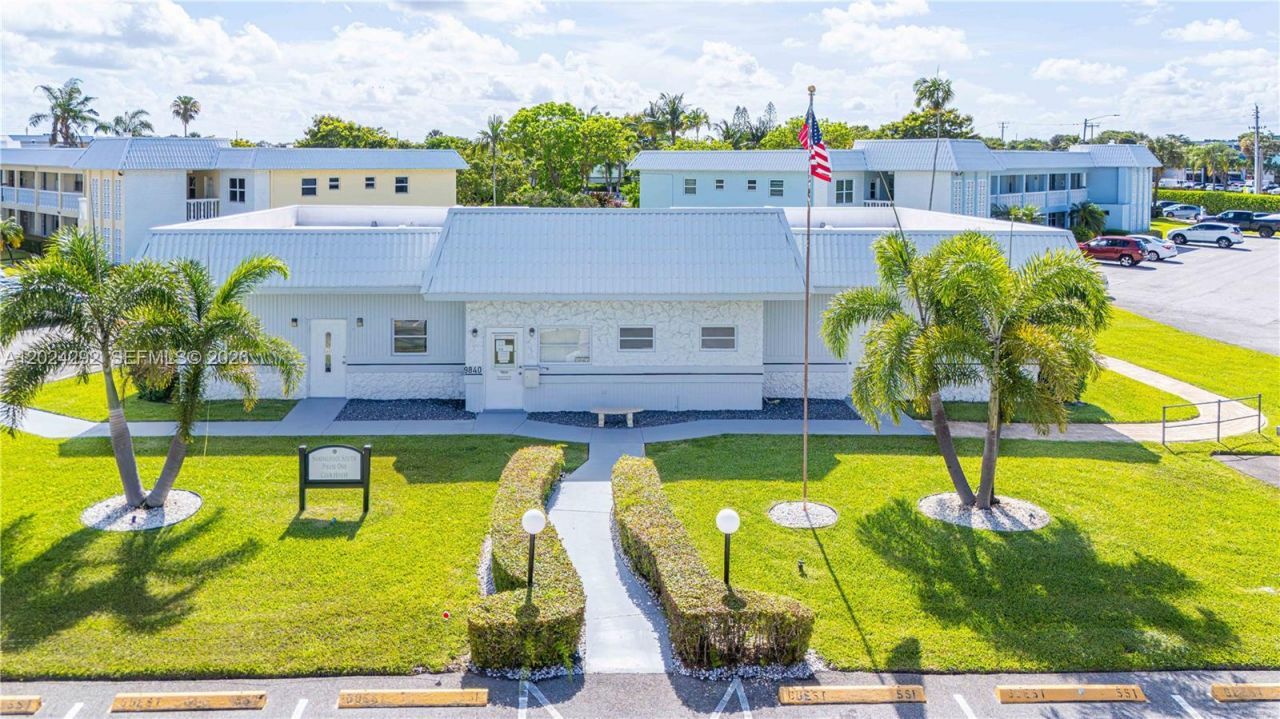 9780 N Marina Blvd, Unit 424, Boca Raton, FL 33428 Photo