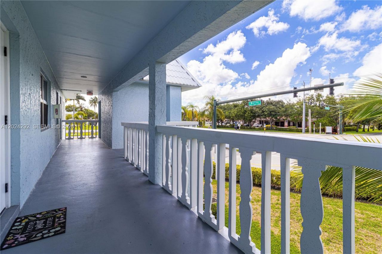 9780 N Marina Blvd, Unit 424, Boca Raton, FL 33428 Photo