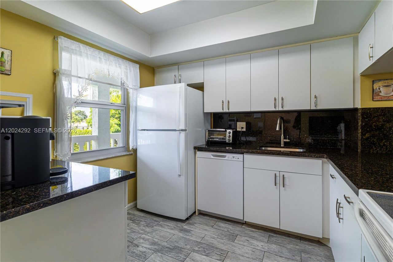 9780 N Marina Blvd, Unit 424, Boca Raton, FL 33428 Photo