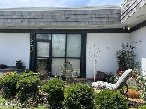 2401 Arendell Street, Morehead City, NC 28557