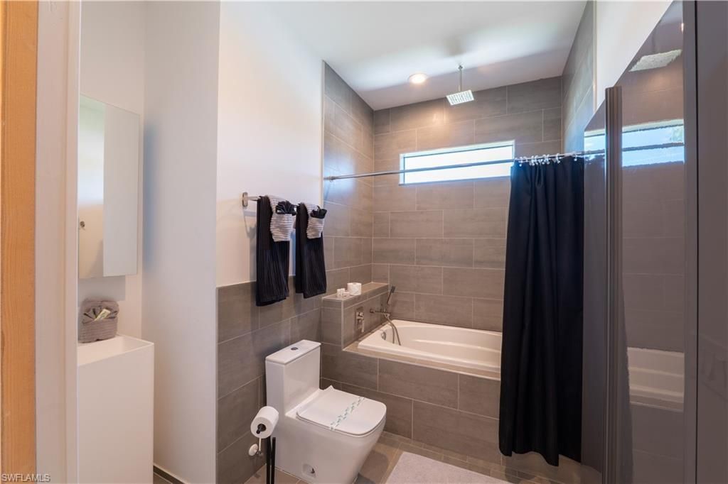 1620 SW 1st St, Cape Coral, FL 33991 Photo