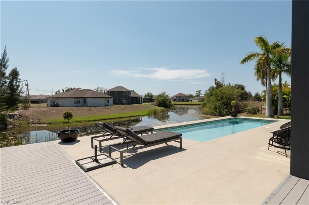 1620 SW 1st St, Cape Coral, FL 33991 Photo