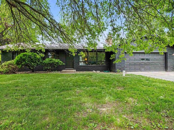 23483 Greenwood Boulevard, Elkhart, IN 46516