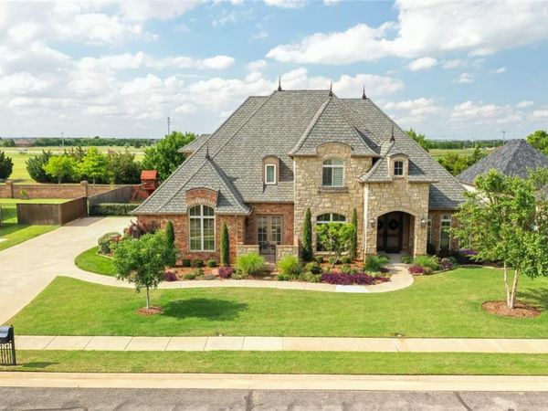 8041 NW 134th Terrace, Oklahoma City, OK 73142