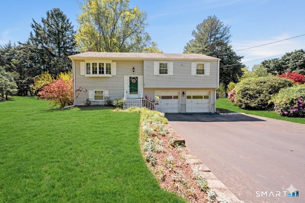 10 Susan, Vernon, CT 06066 Main Photo