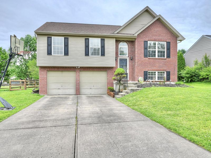 2475 Apollo Court, Burlington, KY 41005 Photo 2