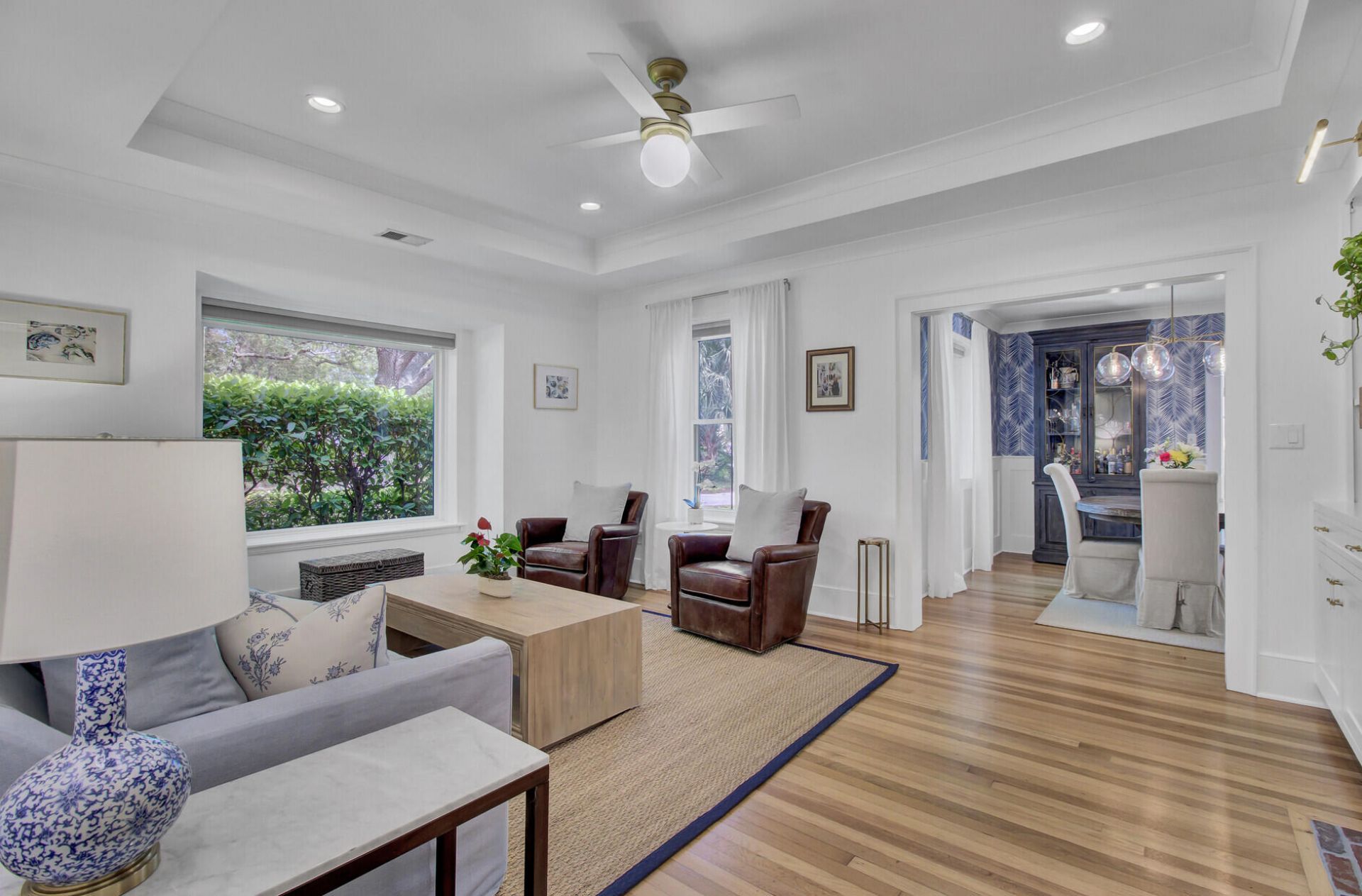 1 Beverly Road Photo 9