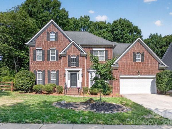 8812 Kingston Forest Drive , Charlotte, NC 28277