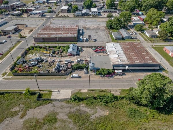 301 Burke Ave , Jonesboro, AR 72401