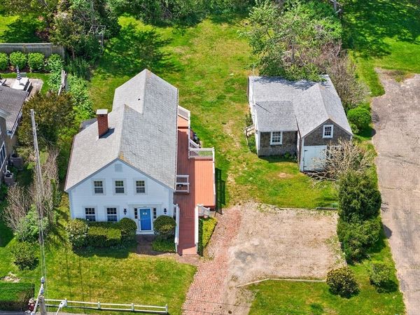 213 Main St, Chatham, MA 02633