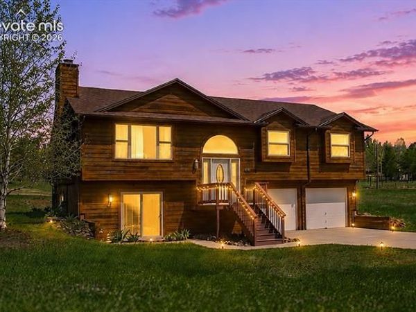 812 Red Eagle Court, Woodland Park, CO 80863