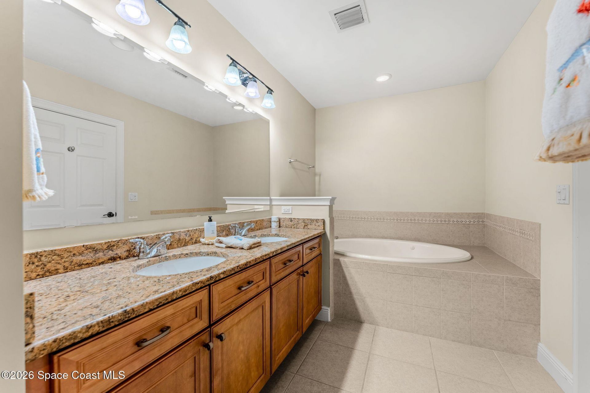 1437 Pineapple Avenue, Unit 405, Melbourne, FL 32935 Photo