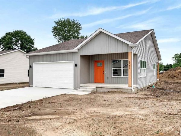 2017 N 1st Street, Terre Haute, IN 47803