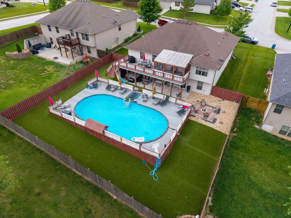 1807 E Costa Mesa Court, Ozark, MO 65721