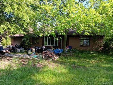 6150 Upper Straits Boulevard, West Bloomfield Twp, MI 48324