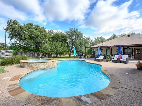 3402 Green Meadows Drive, Glen Rose, TX 76043
