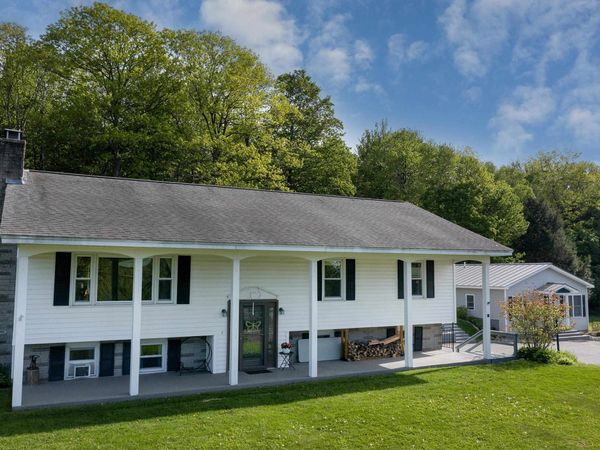 15 Hillcrest Drive, Lebanon, NH 03766