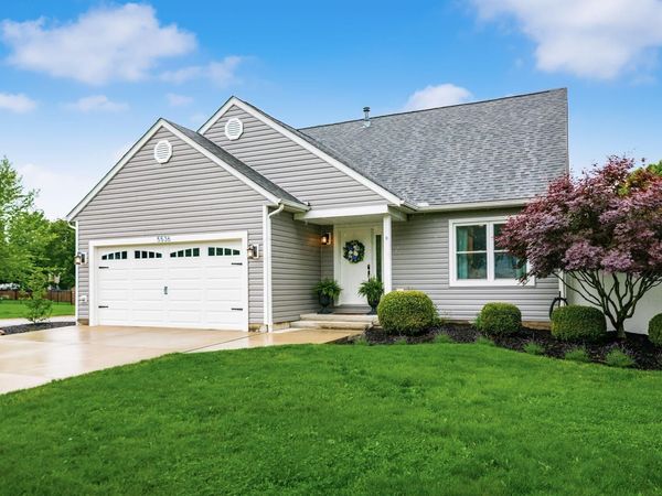 5536 Forest Glen Drive , Grove City, OH 43123