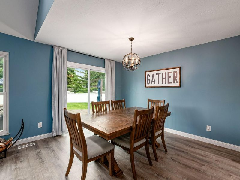 5536 Forest Glen Drive , Grove City, OH 43123 Photo 7