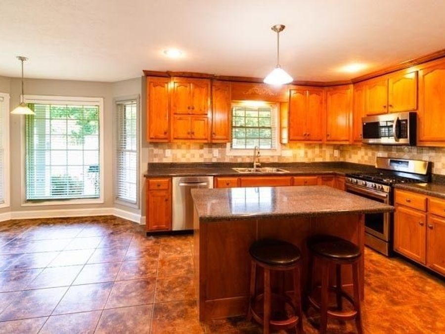 Property Image 8