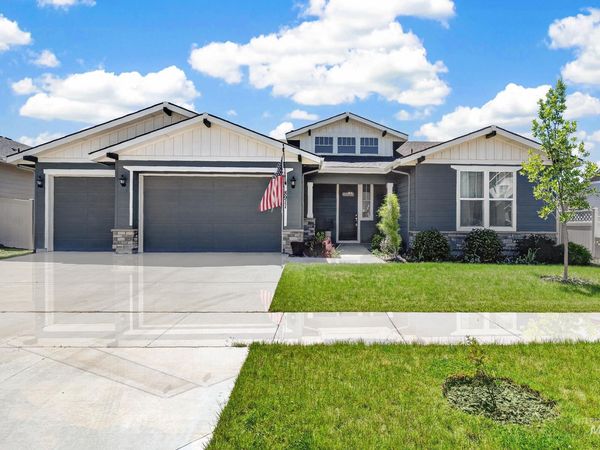 8911 W Purple Martin St, Star, ID 83669