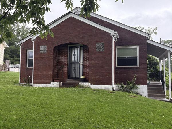 1 Garnett Avenue, Williamstown, KY 41097