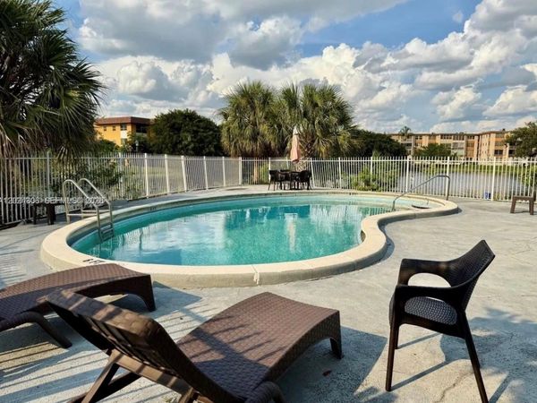 5495 NW 10th Ct , Unit 104, Plantation, FL 33313