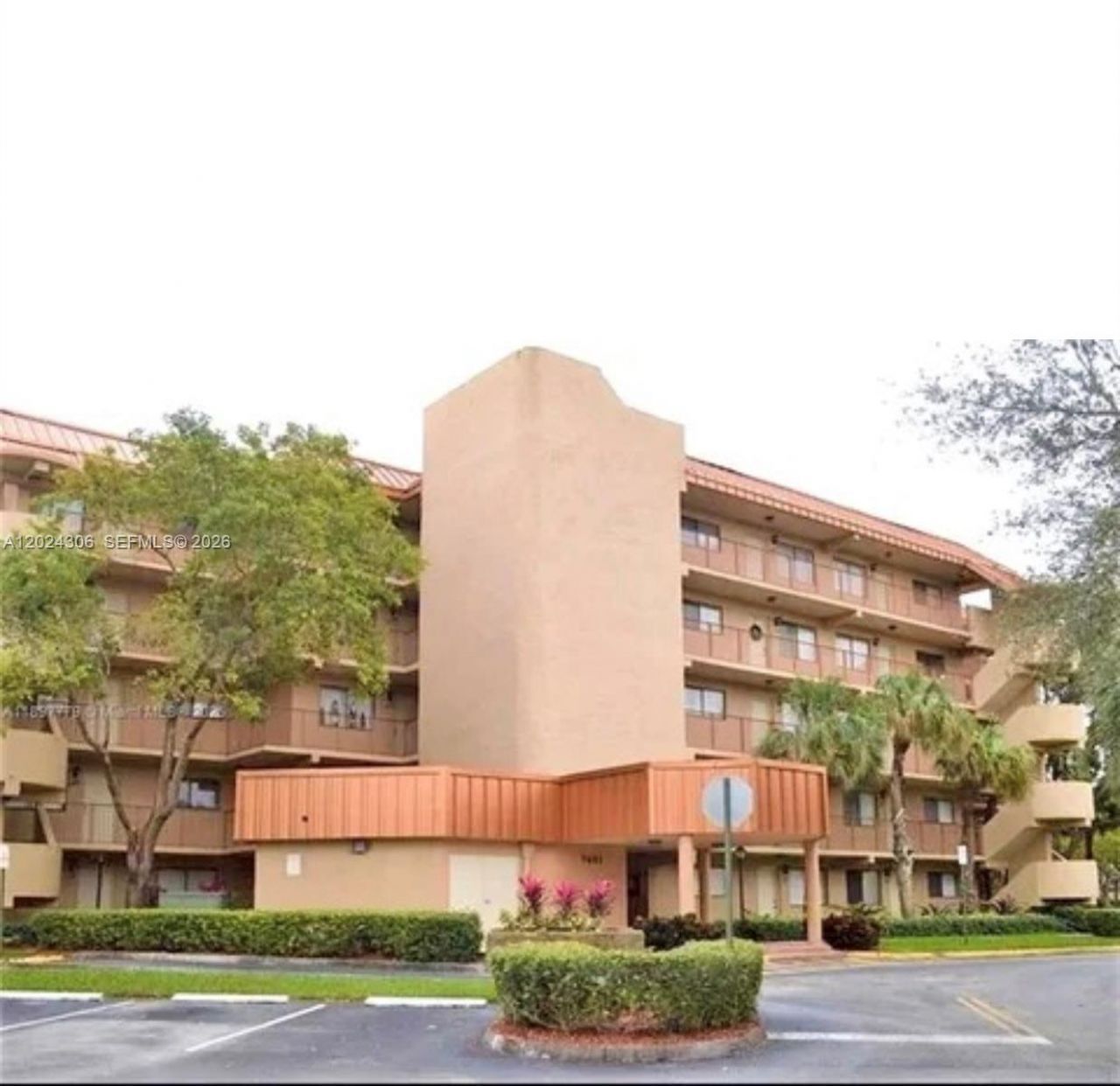 5495 NW 10th Ct , Unit 104, Plantation, FL 33313 Photo