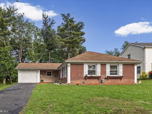 52 PINAFORE LANE, WILLINGBORO, NJ 08046