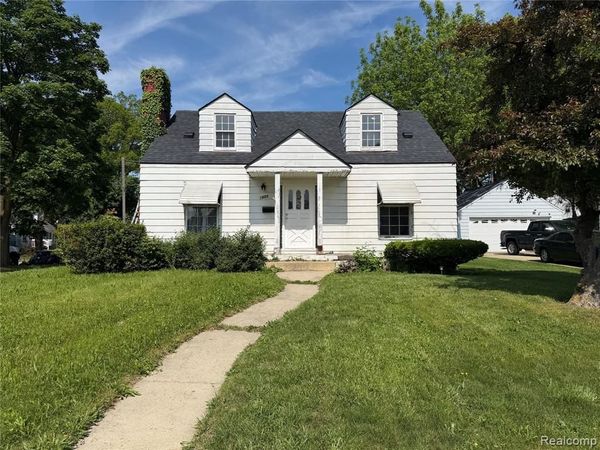1601 N Ballenger Highway, Flint, MI 48504