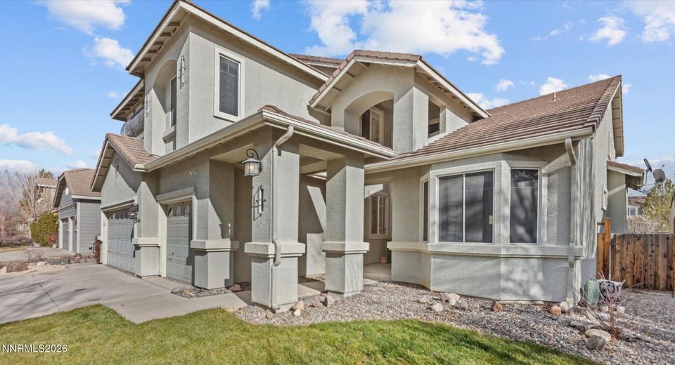 6894 Cinnamon Drive, Sparks, NV 89436 Photo