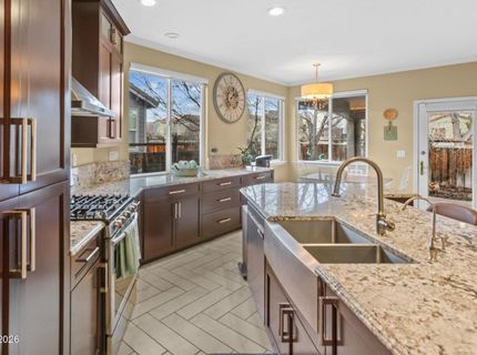 6894 Cinnamon Drive, Sparks, NV 89436 Photo