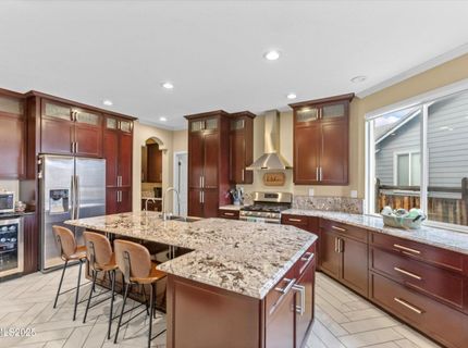 6894 Cinnamon Drive, Sparks, NV 89436 Photo