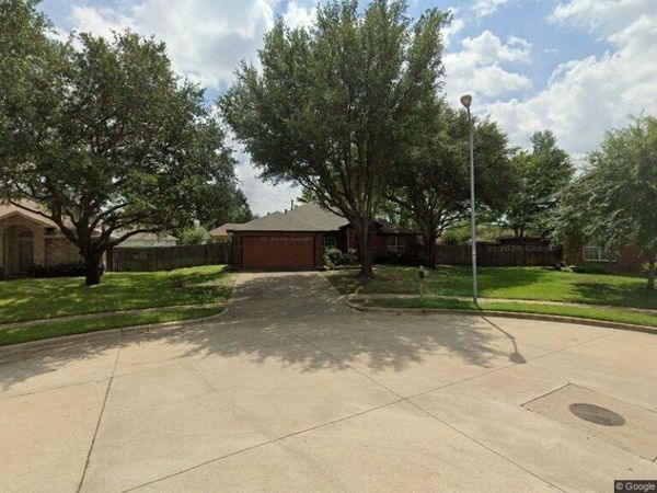 929 Hiawatha Lane, Saginaw, TX 76131