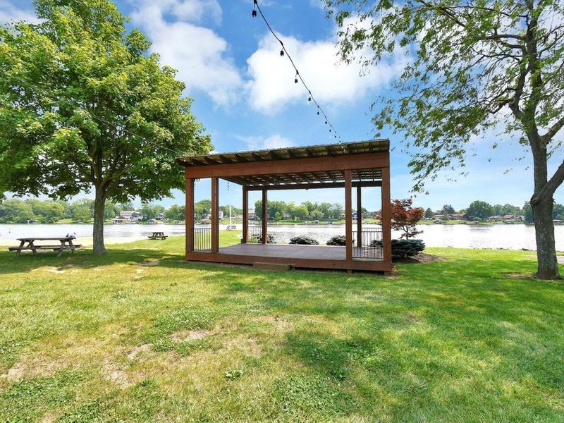 1410 E Choctaw Drive, London, OH 43140 Photo 15
