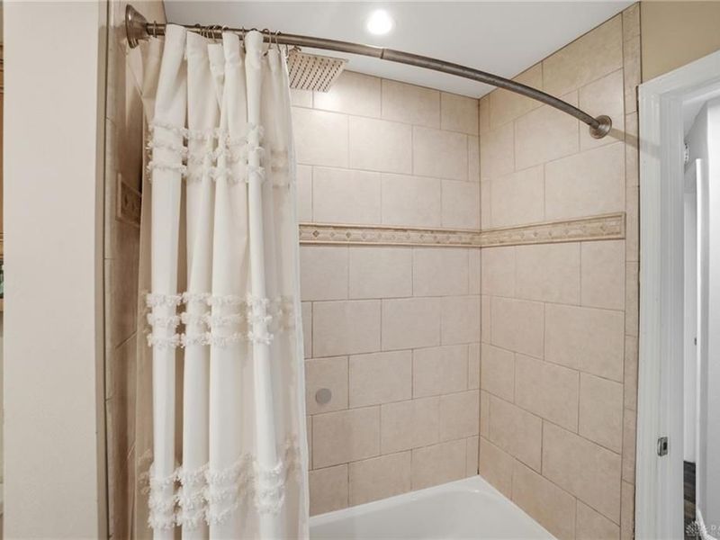 927 Princewood Avenue, Washington Township, OH 45429 Photo 29
