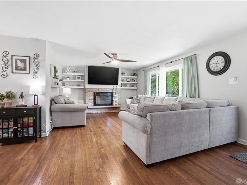 927 Princewood Avenue, Washington Township, OH 45429 Photo 5