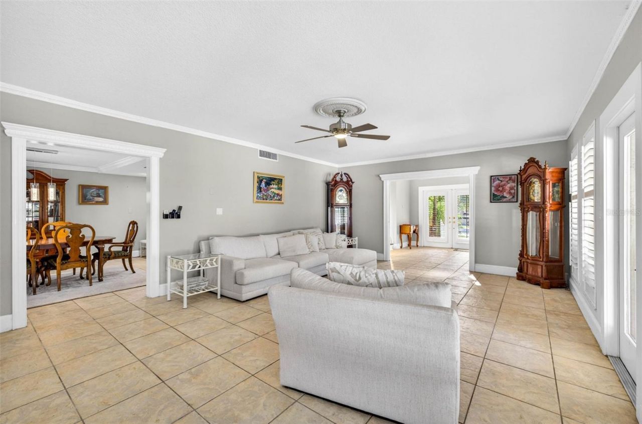 7425 Terrace River Drive, Tampa, FL 33637 Photo