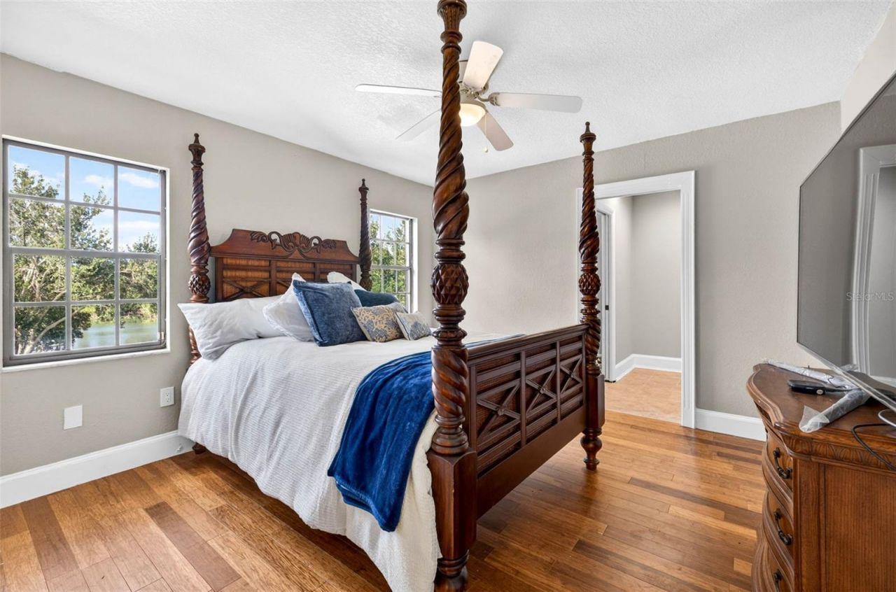 7425 Terrace River Drive, Tampa, FL 33637 Photo