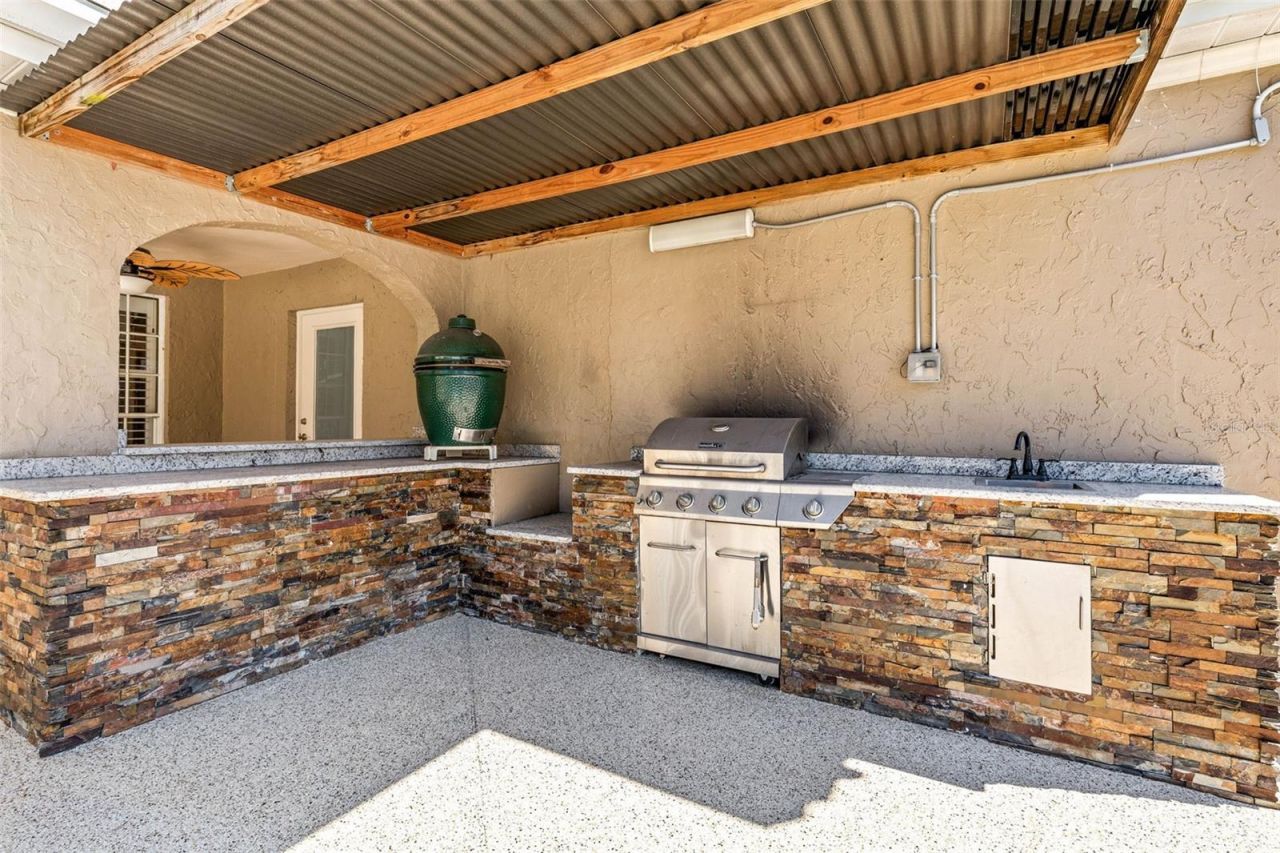 7425 Terrace River Drive, Tampa, FL 33637 Photo