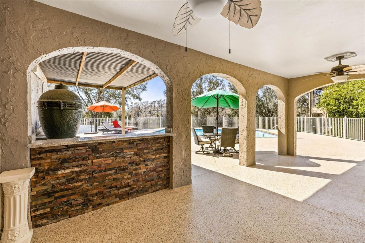 7425 Terrace River Drive, Tampa, FL 33637 Photo
